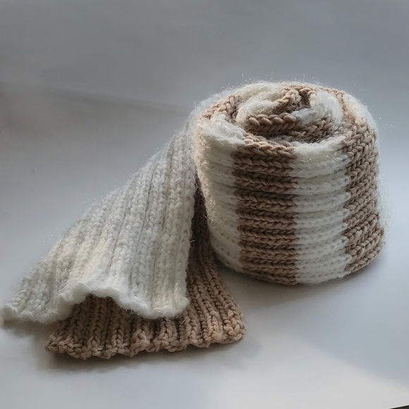 Super Long  Striped Scarf 😄🧣 - Picture 1 of 6